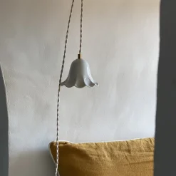 Baladeuse Lili en porcelaine biscuit - Ø 13 cm