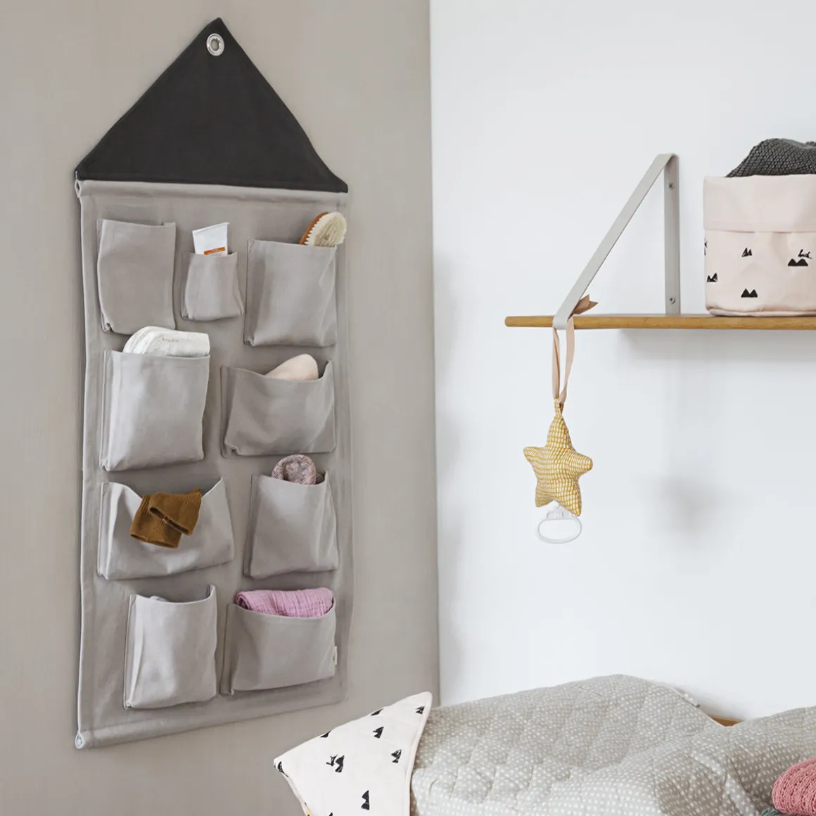 Étagère en chêne huilé