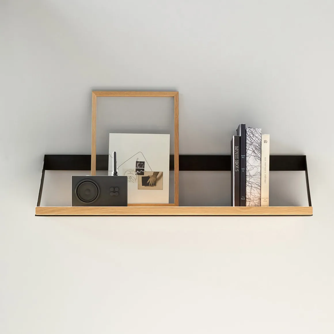 Étagère Ribbon en chêne et métal noir - L 70 cm